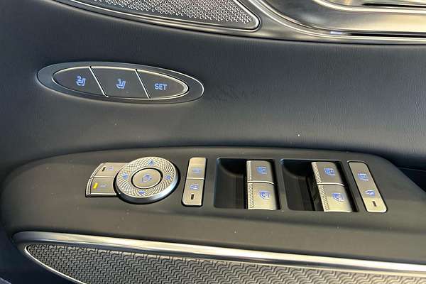 2023 Genesis GV70 2.5T AWD JK.V2
