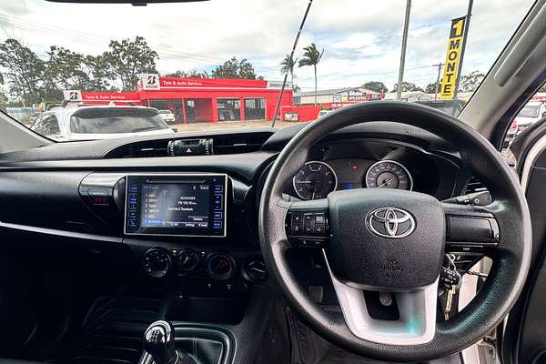 2017 Toyota Hilux SR GUN126R 4X4