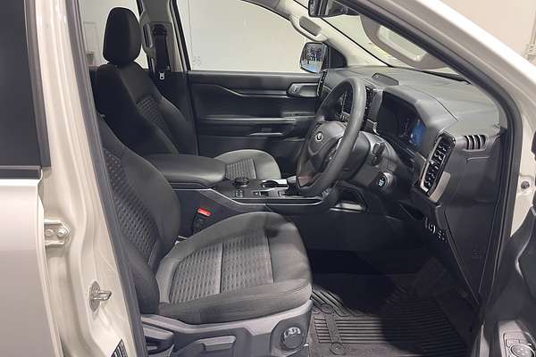 2024 Ford Everest Ambiente