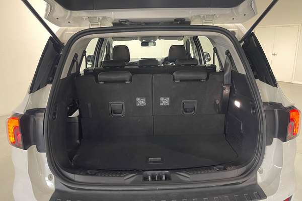 2024 Ford Everest Ambiente