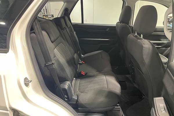 2024 Ford Everest Ambiente