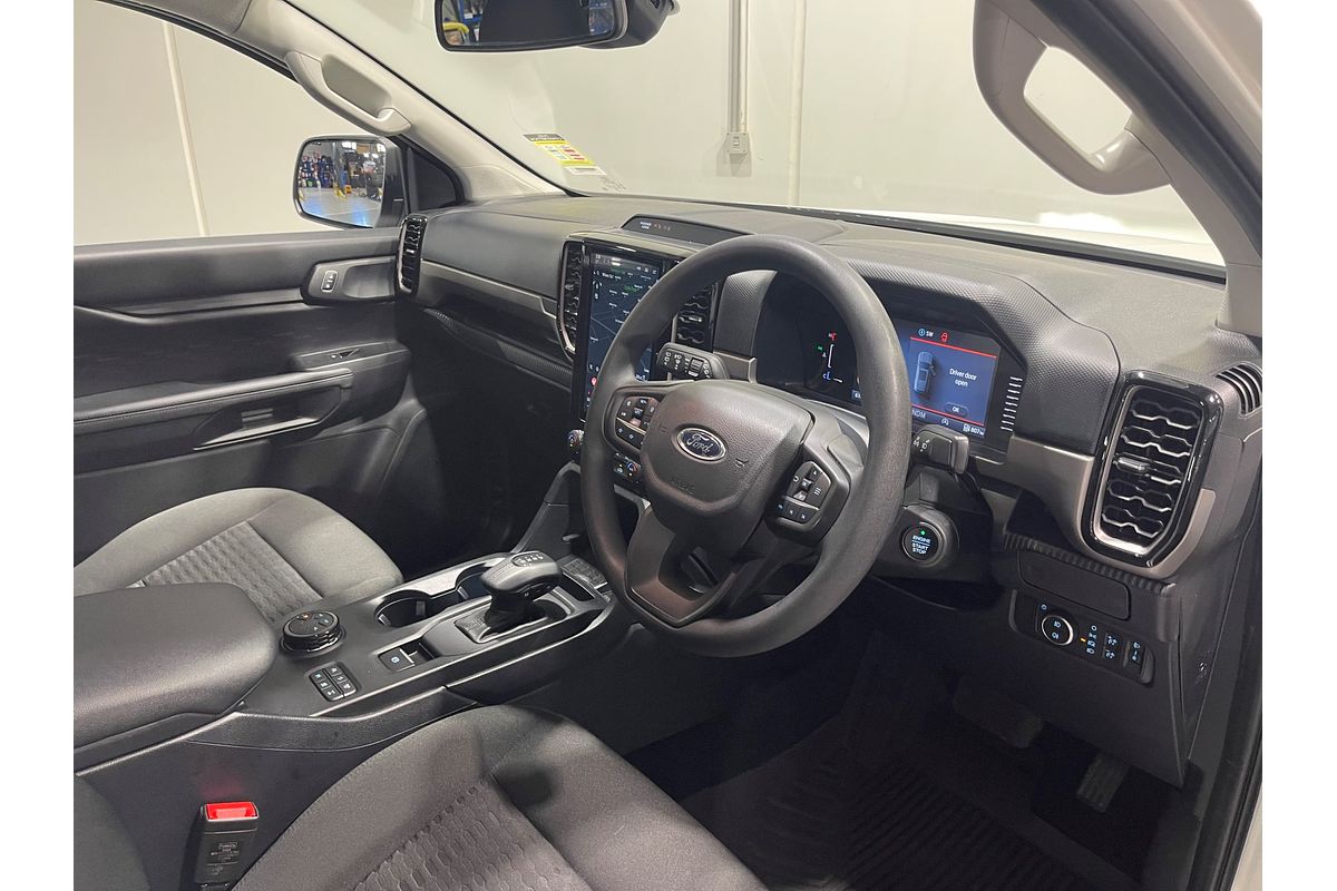 2024 Ford Everest Ambiente