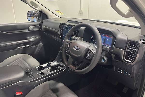 2024 Ford Everest Ambiente