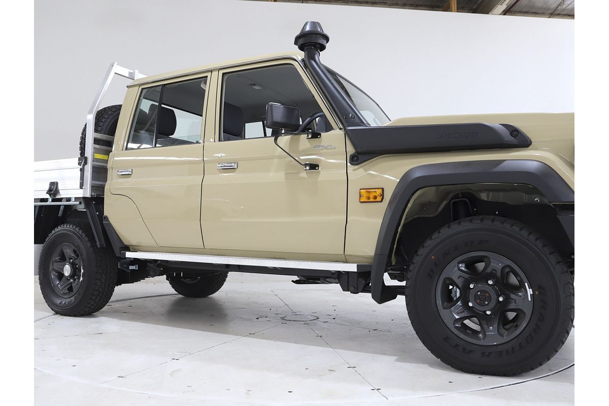 LC Military GXL 4.5L T Diesel Manual Dual Cab Chassis 
