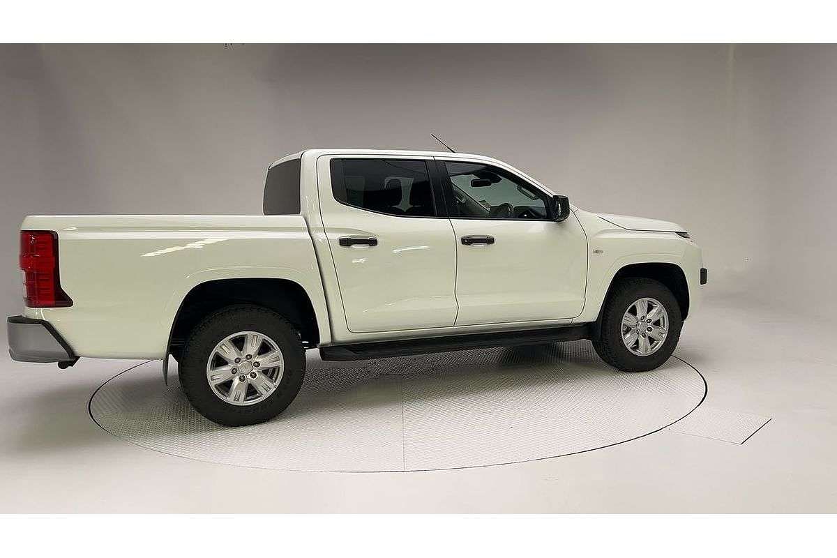 2024 Mitsubishi Triton GLX+ MV 4X4