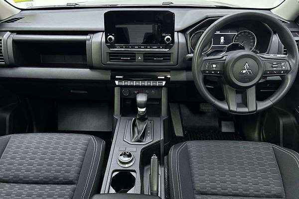 2024 Mitsubishi Triton GLX+ MV 4X4