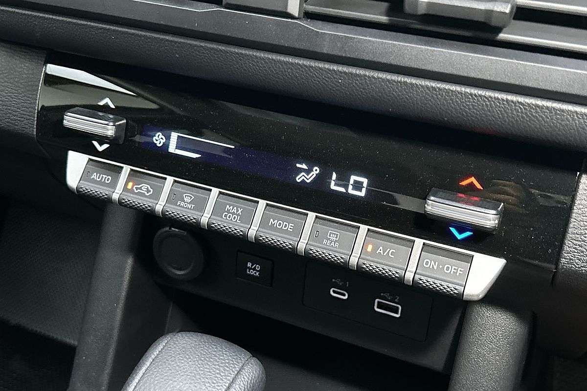 2024 Mitsubishi Triton GLX+ MV 4X4
