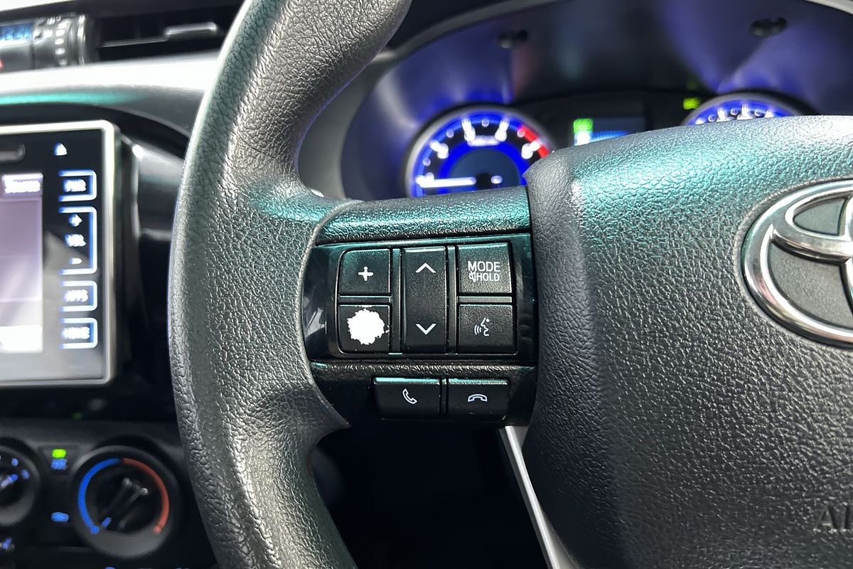 2020 Toyota Hilux SR GUN126R 4X4