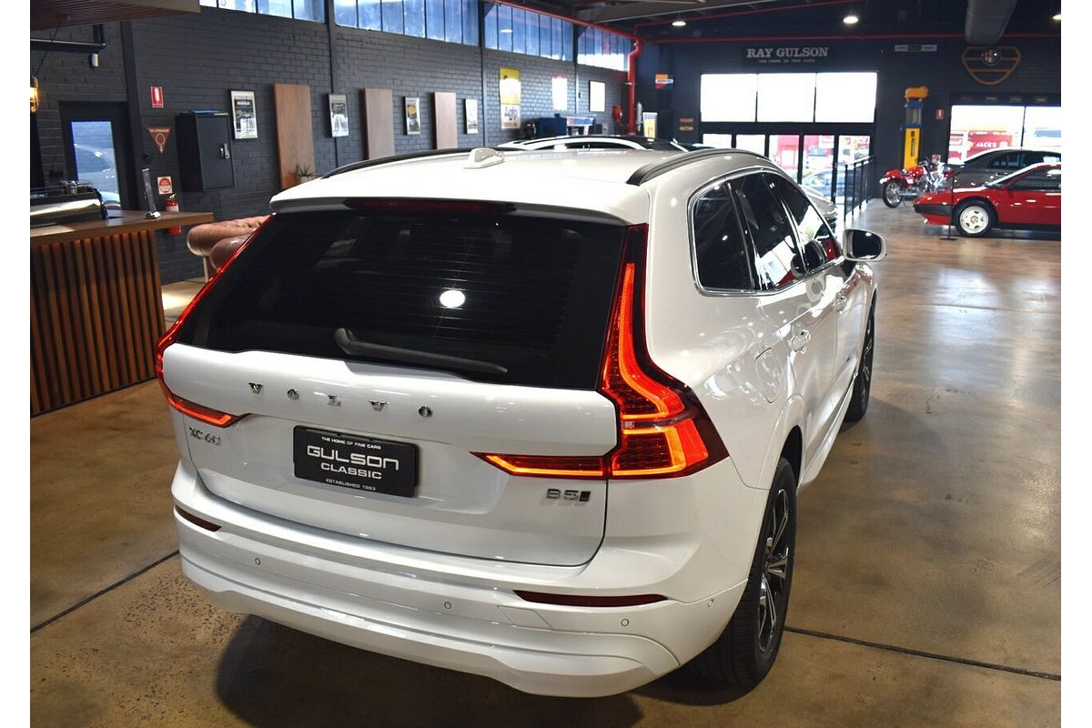 2021 Volvo XC60 B5 Momentum