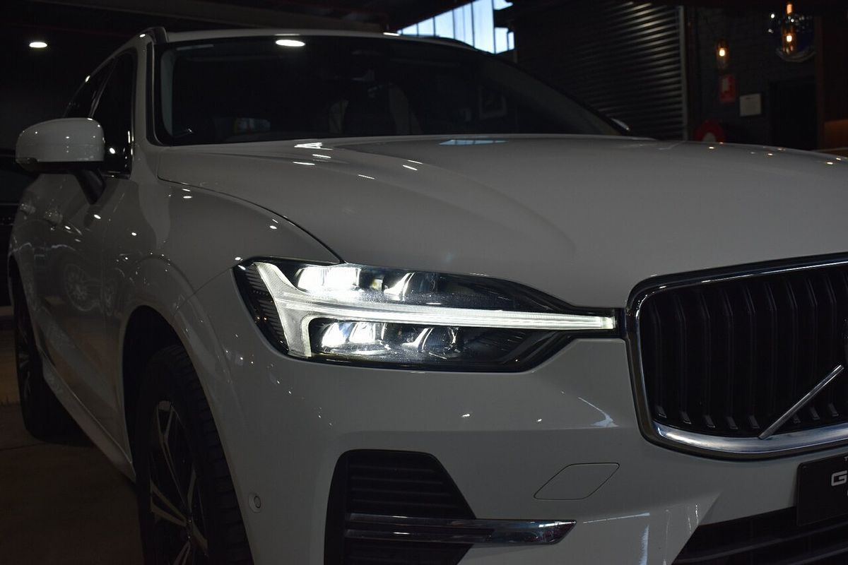 2021 Volvo XC60 B5 Momentum