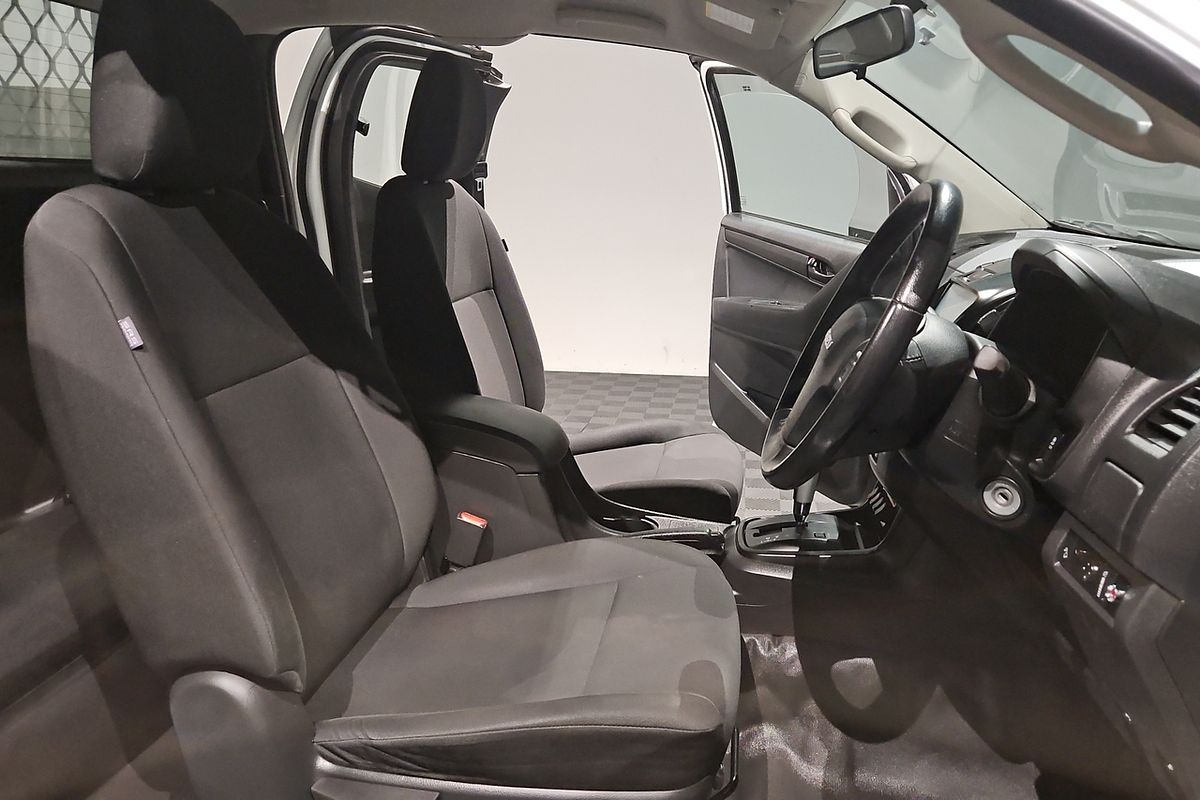2018 Isuzu D-MAX SX High Ride Rear Wheel Drive
