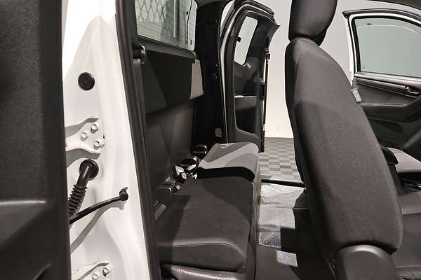 2018 Isuzu D-MAX SX High Ride Rear Wheel Drive