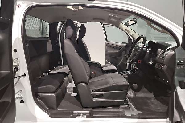 2018 Isuzu D-MAX SX High Ride Rear Wheel Drive