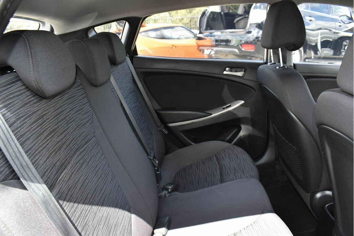 2016 Hyundai Accent Active RB4