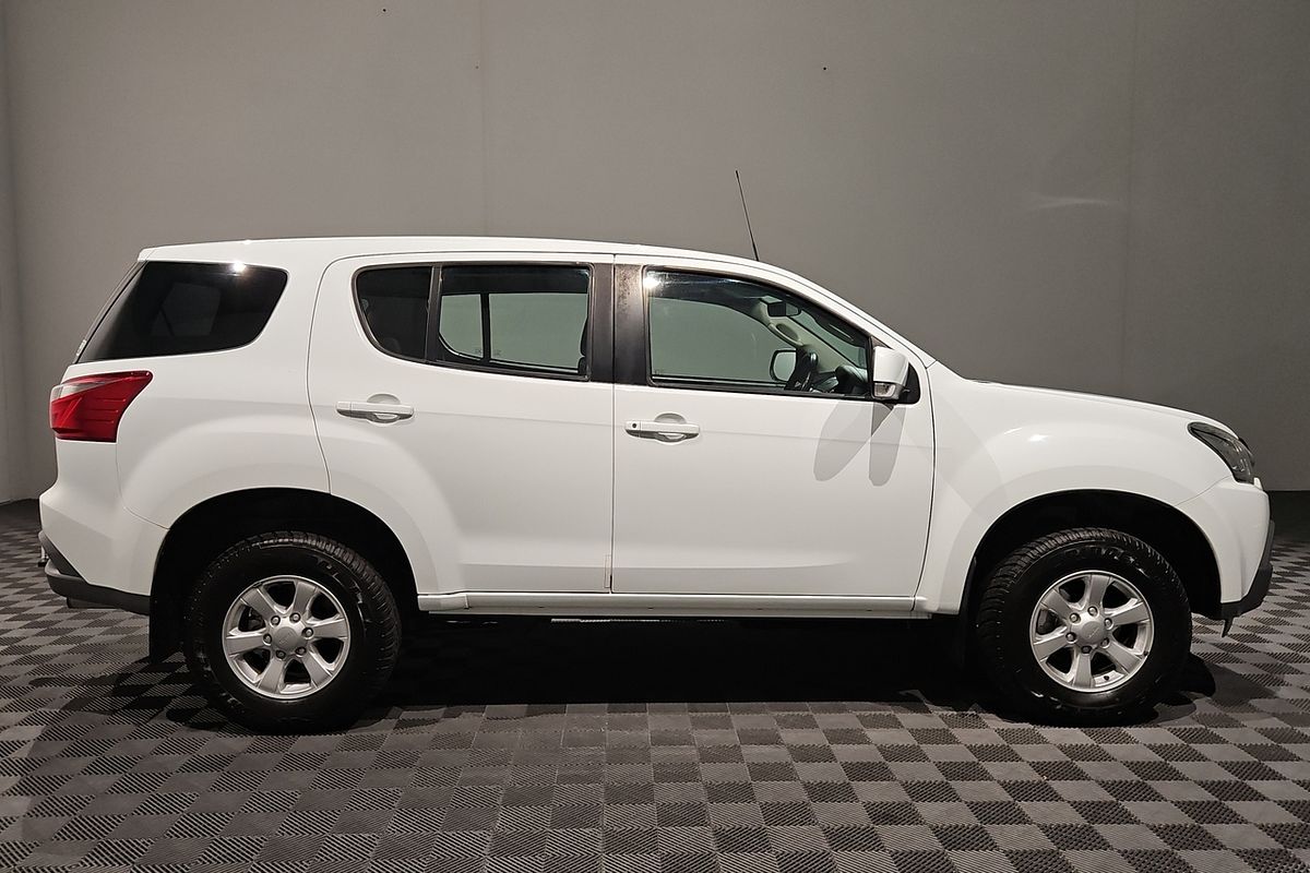 2021 Isuzu MU-X LS-M