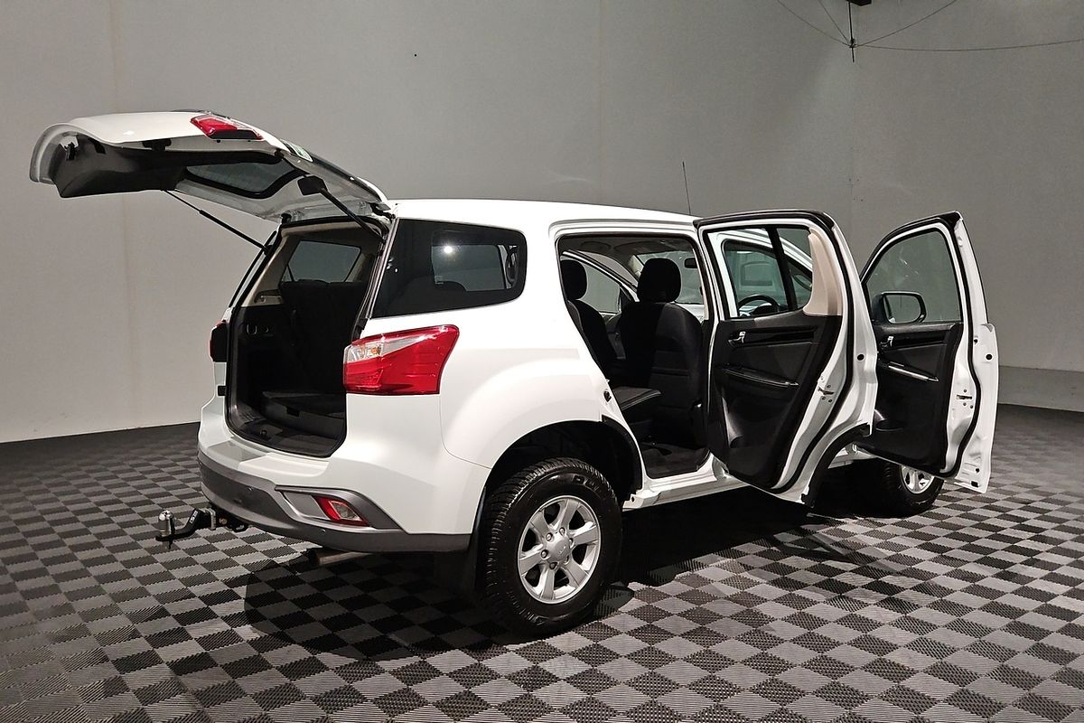 2021 Isuzu MU-X LS-M