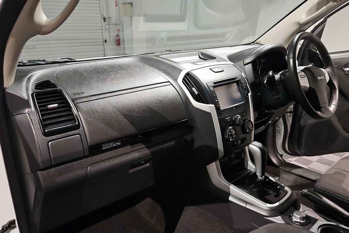 2021 Isuzu MU-X LS-M