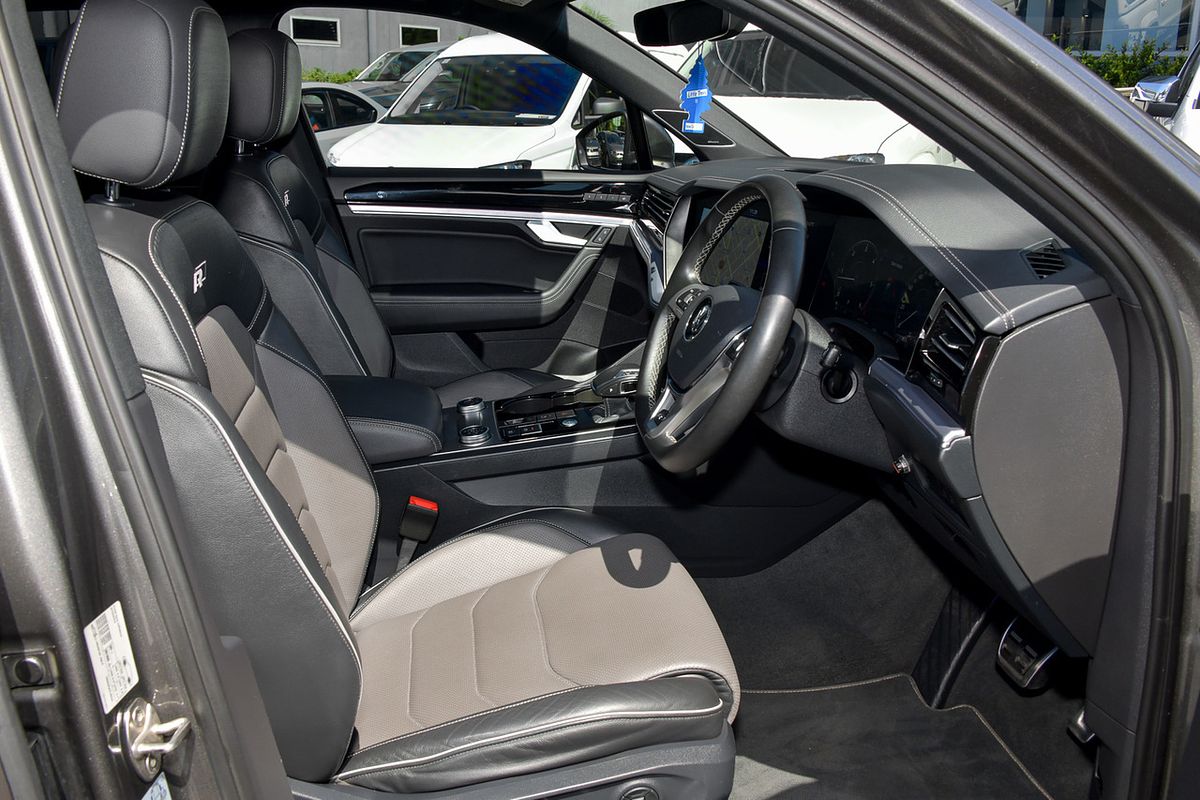 2020 Volkswagen Touareg 210TDI R-Line CR