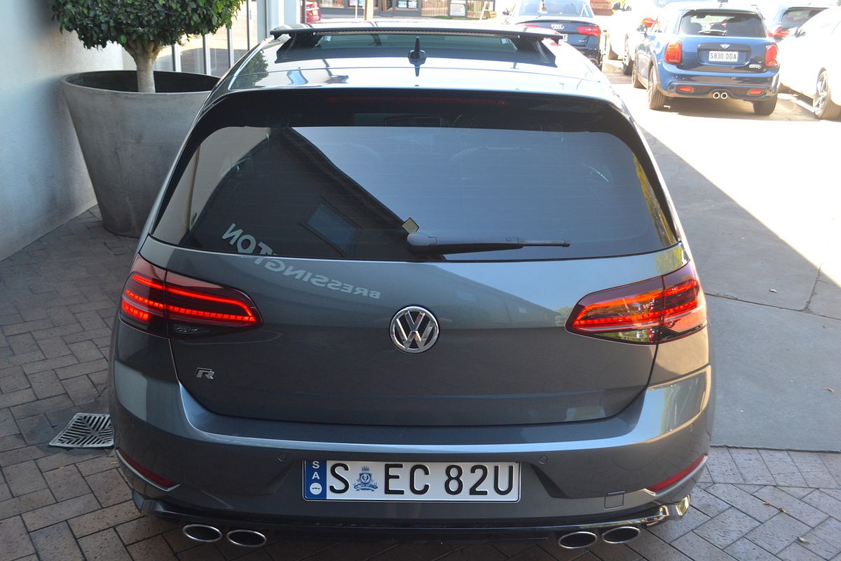 2018 Volkswagen Golf R 7.5