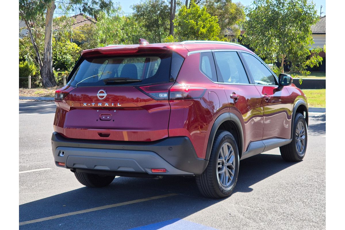 2023 Nissan X-TRAIL ST T33