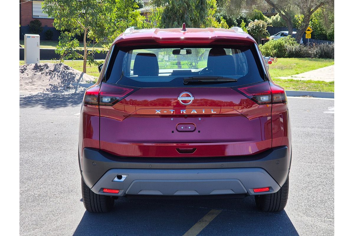 2023 Nissan X-TRAIL ST T33