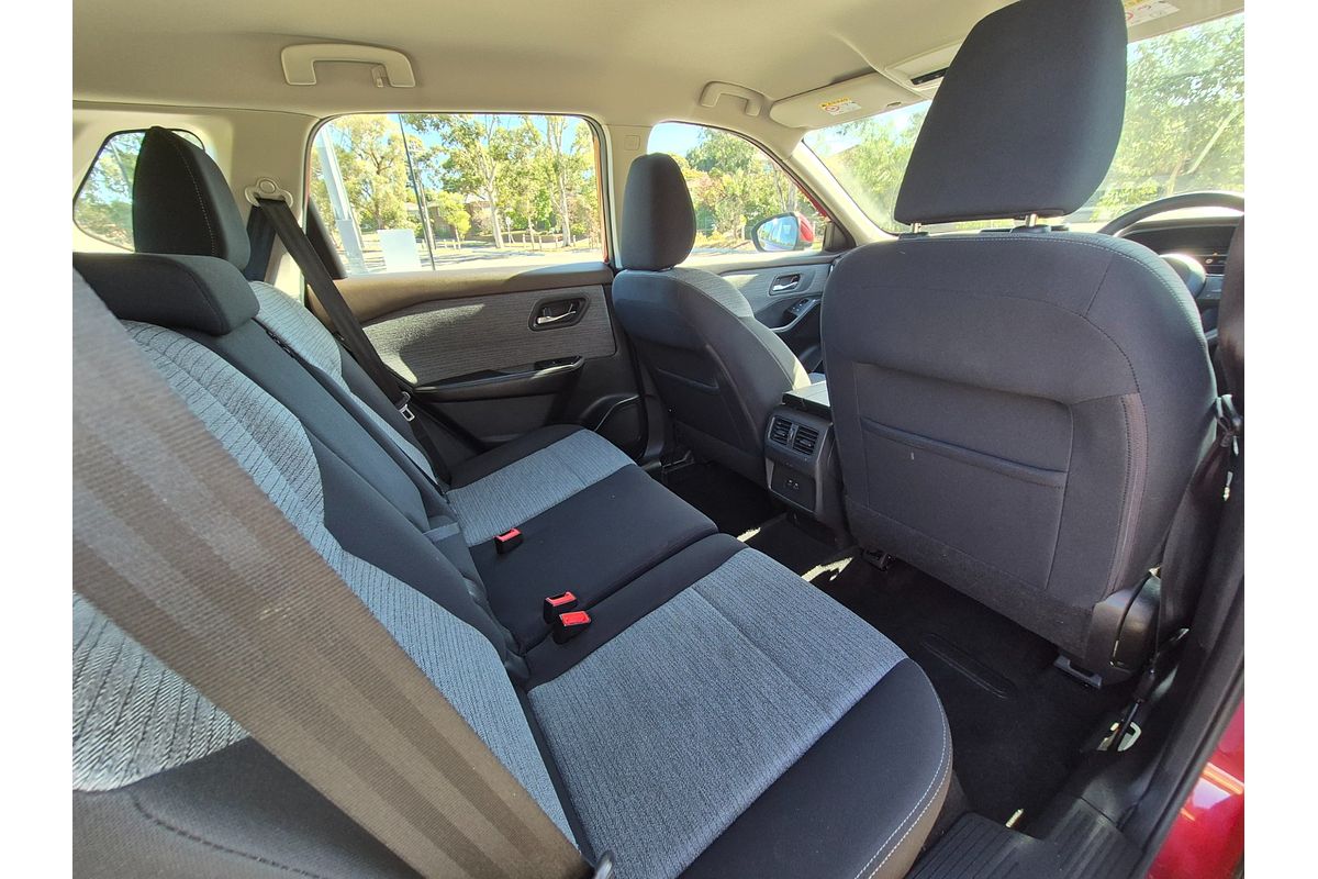 2023 Nissan X-TRAIL ST T33