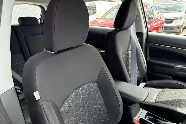 2024 Mitsubishi ASX GS XD