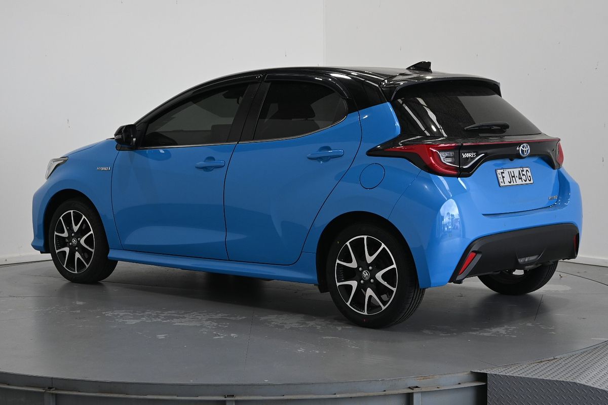 2021 Toyota Yaris Hybrid zr 3L45760C0