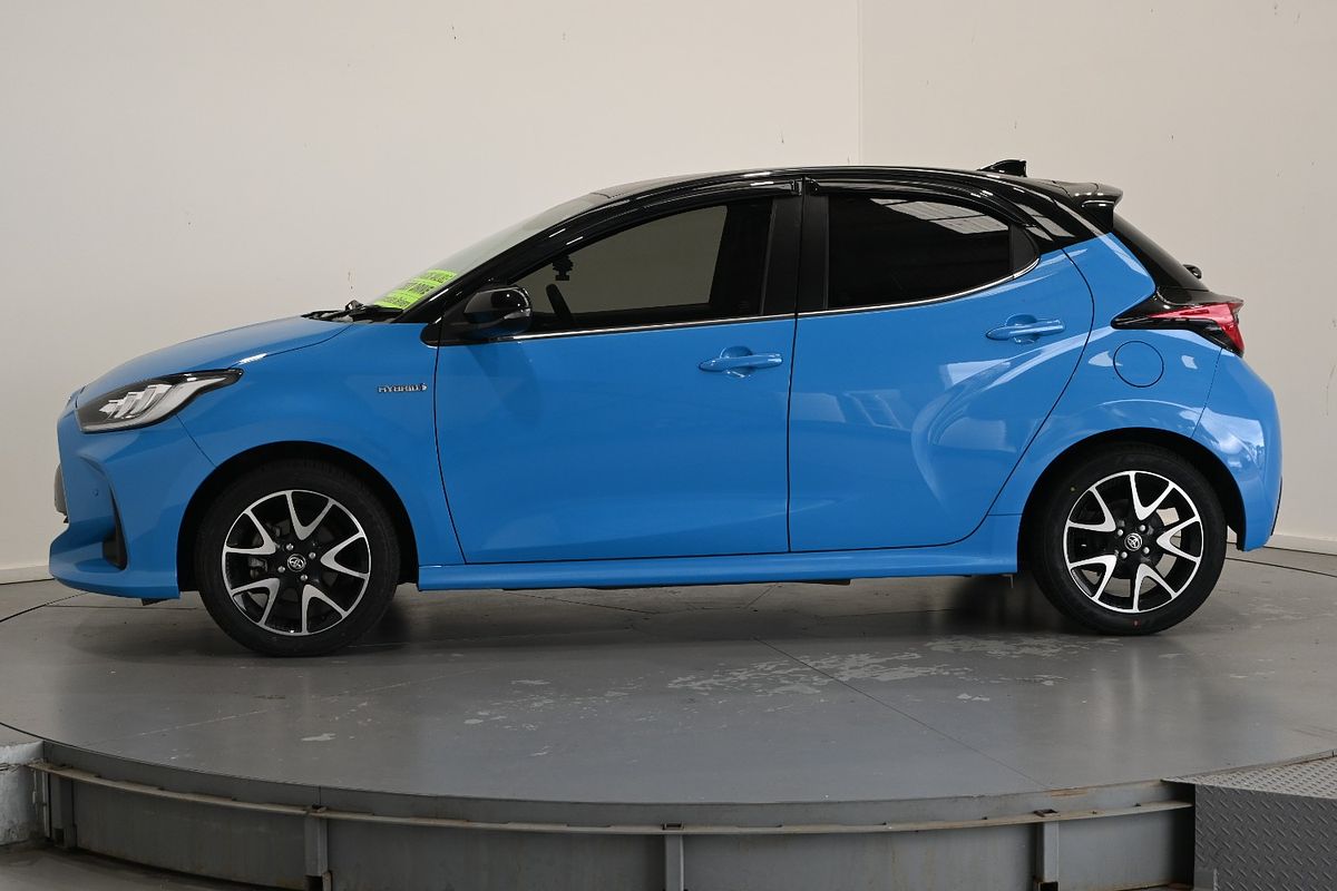 2021 Toyota Yaris Hybrid zr 3L45760C0