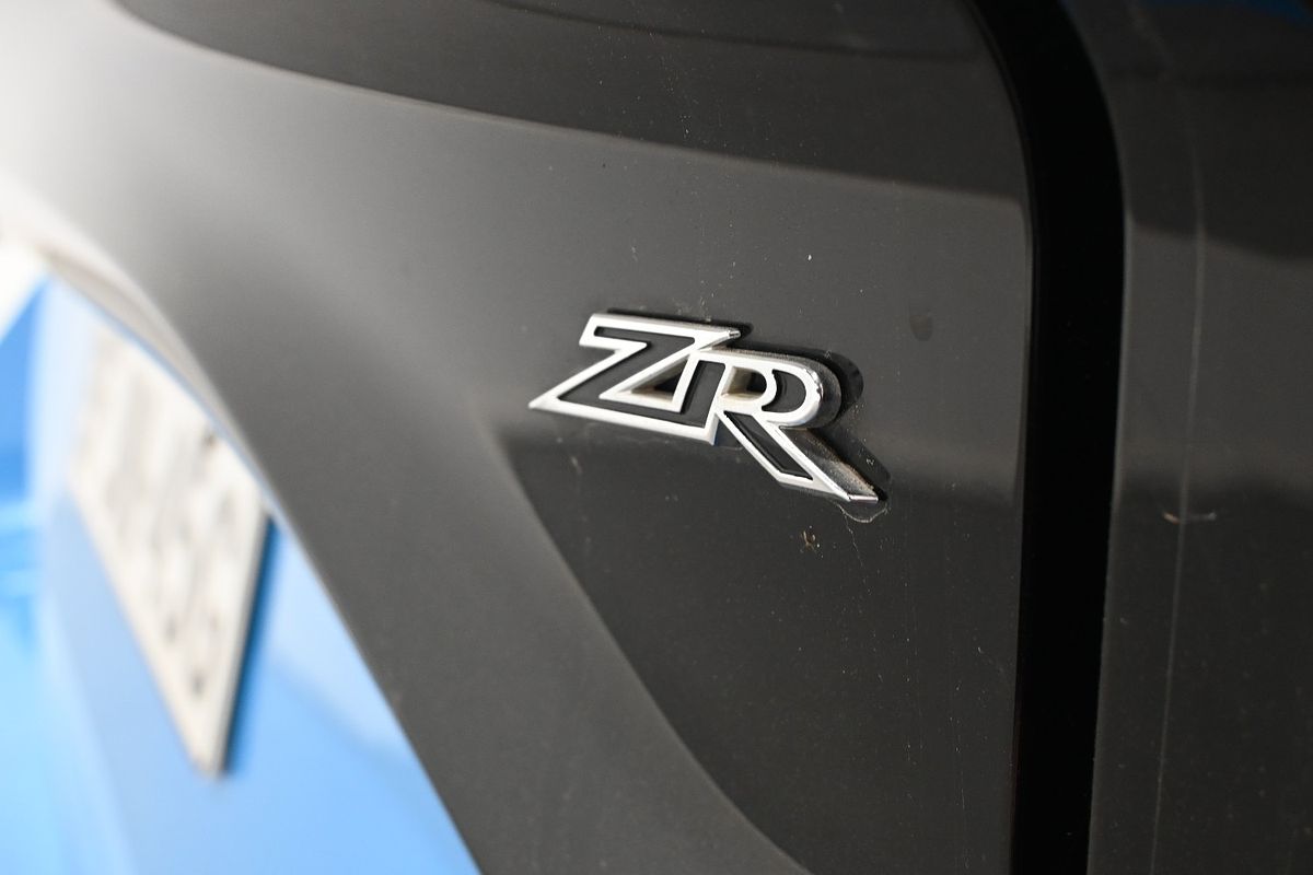 2021 Toyota Yaris Hybrid zr 3L45760C0