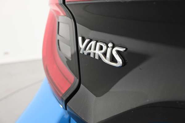 2021 Toyota Yaris Hybrid zr 3L45760C0
