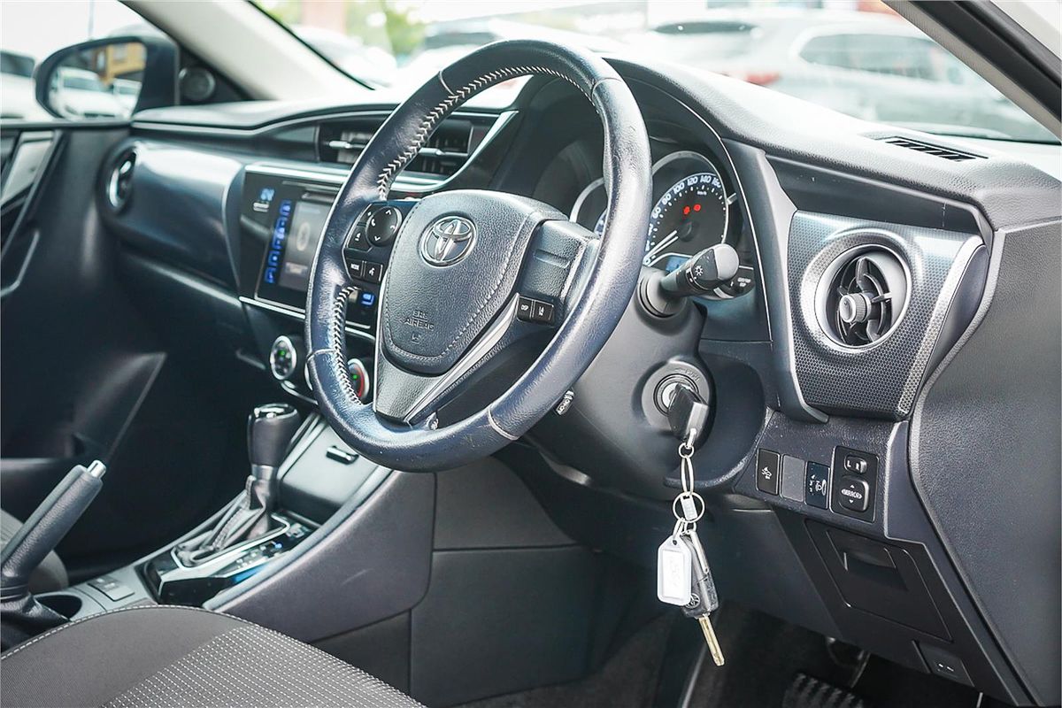 2018 Toyota Corolla Ascent Sport ZRE182R