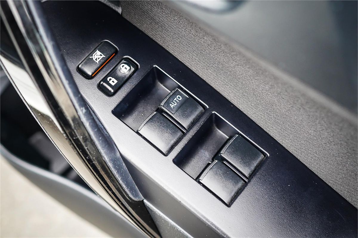 2018 Toyota Corolla Ascent Sport ZRE182R