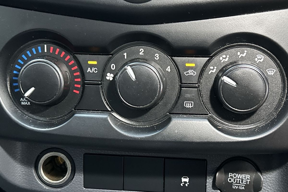 2013 Mazda BT-50 XT UP Rear Wheel Drive