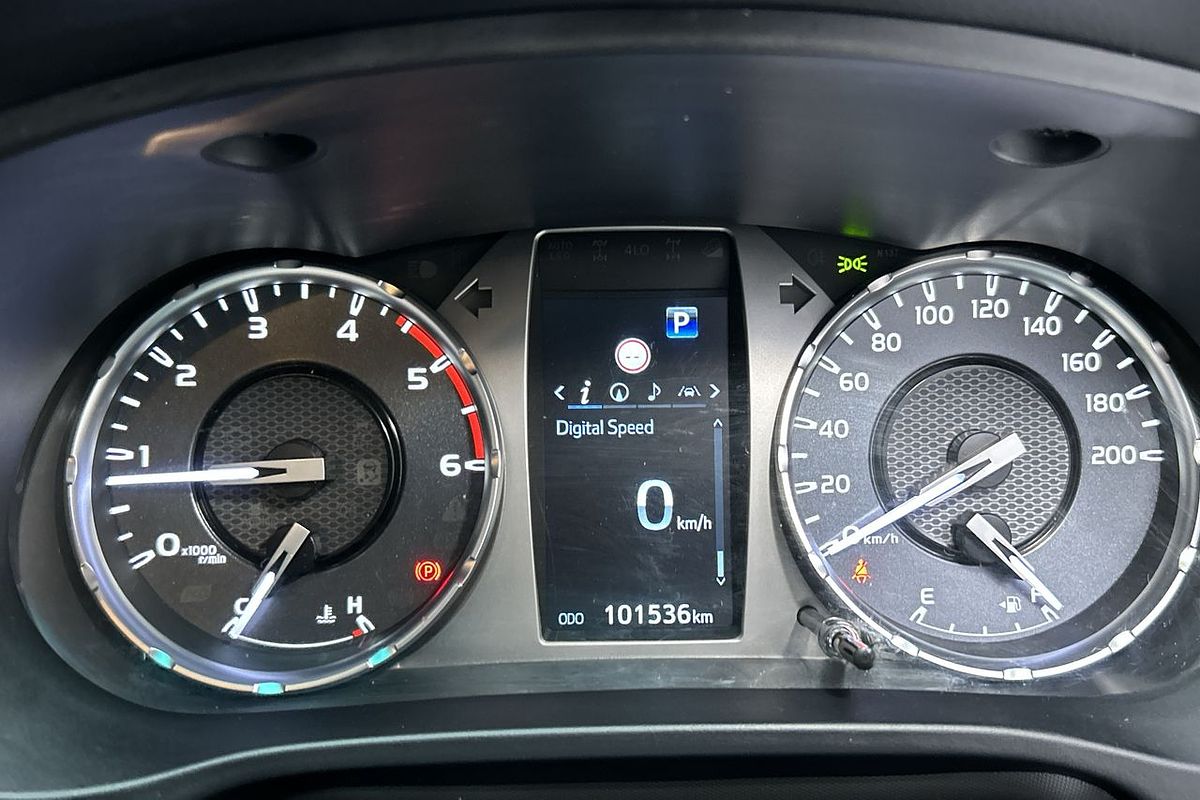 2022 Toyota Hilux SR5 GUN126R 4X4