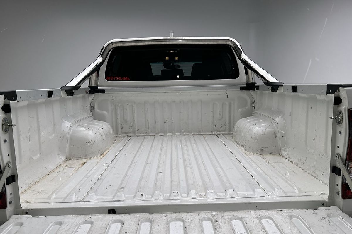 2022 Toyota Hilux SR5 GUN126R 4X4
