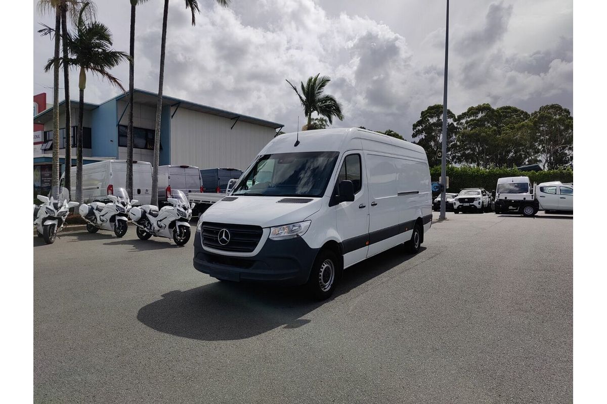 2022 Mercedes-Benz Sprinter 419CDI VS30