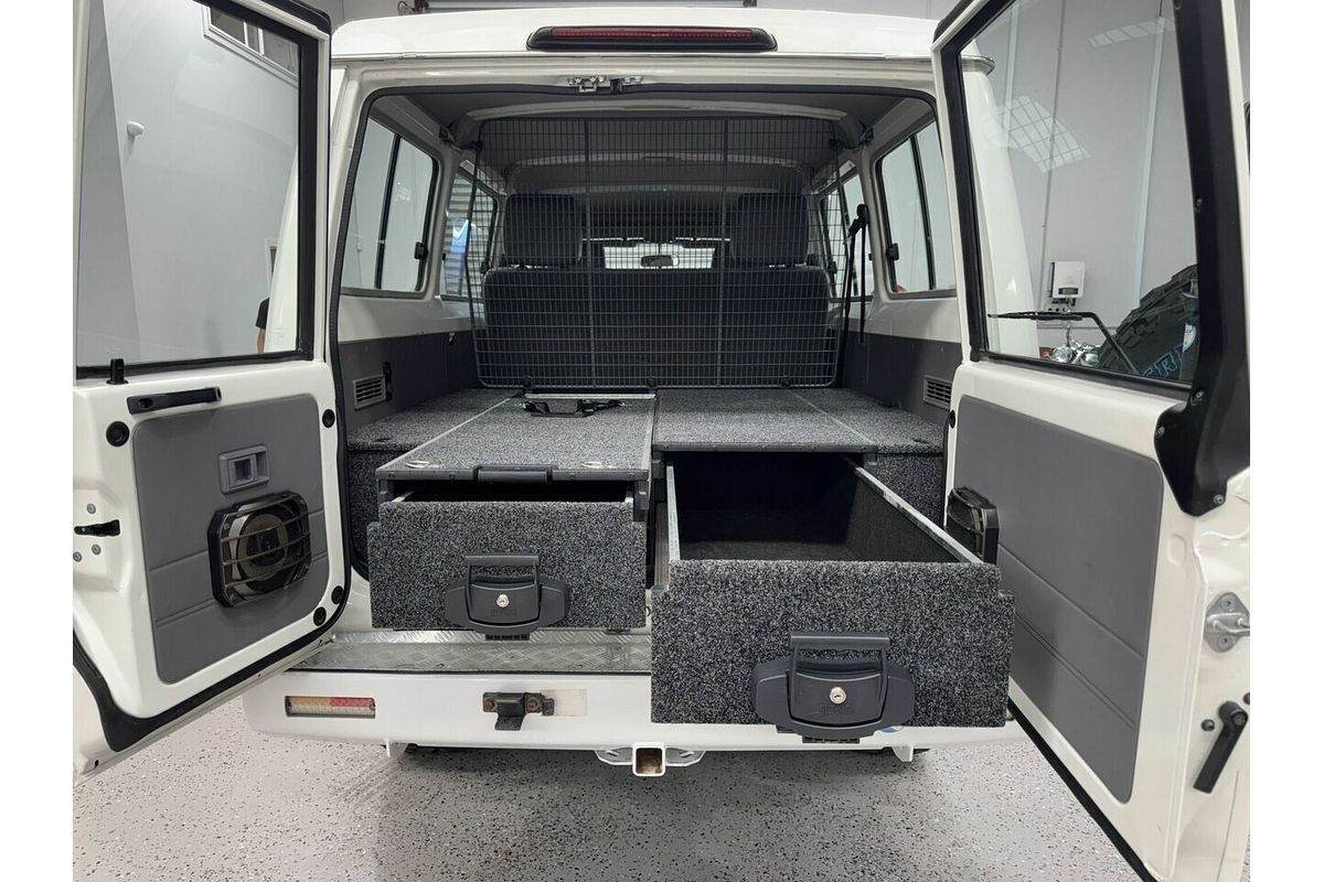 2014 Toyota Landcruiser GXL Troopcarrier VDJ78R