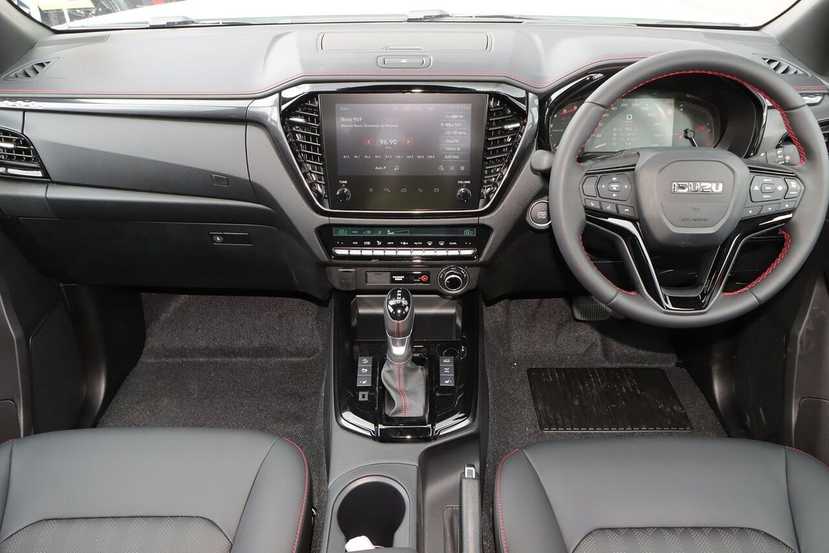 2024 Isuzu D-MAX X-TERRAIN 4X4
