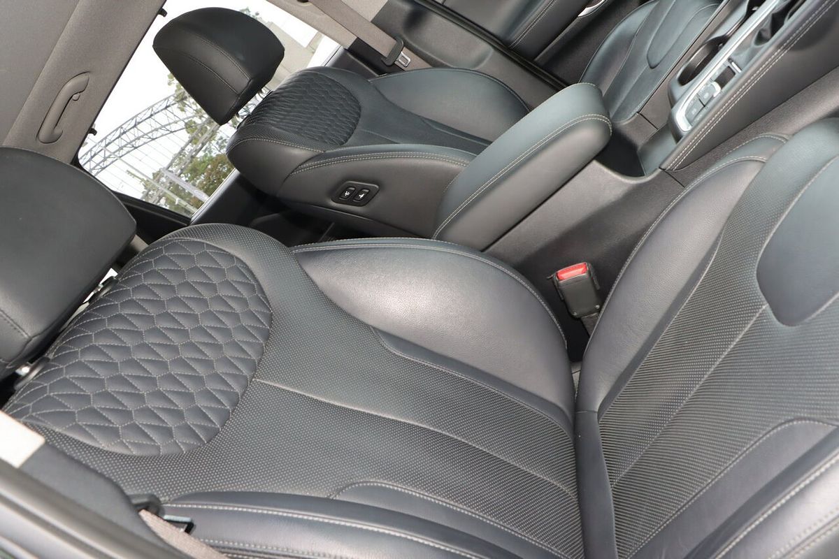 2020 Hyundai Santa Fe Highlander TM.2
