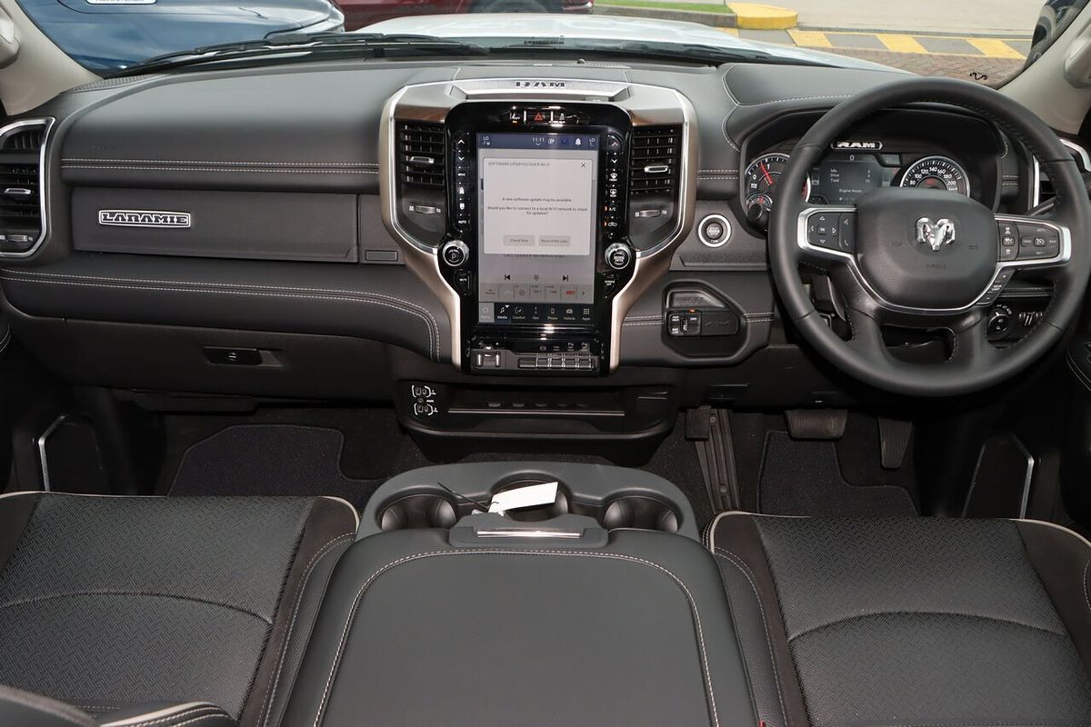 2024 RAM 2500 Yellowstone Edition Rambox DJ 4X4