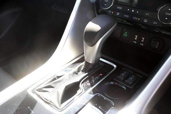 2024 Mitsubishi Eclipse Cross Exceed YB