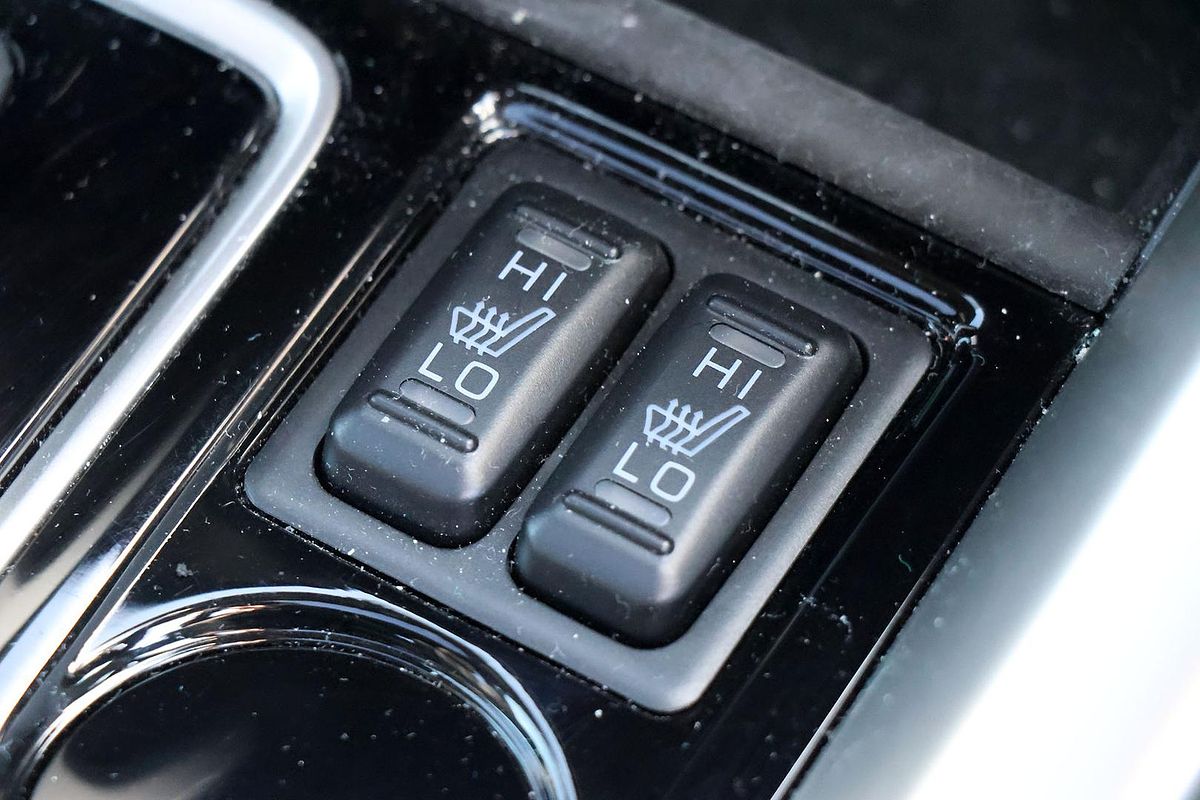 2024 Mitsubishi Eclipse Cross Exceed YB