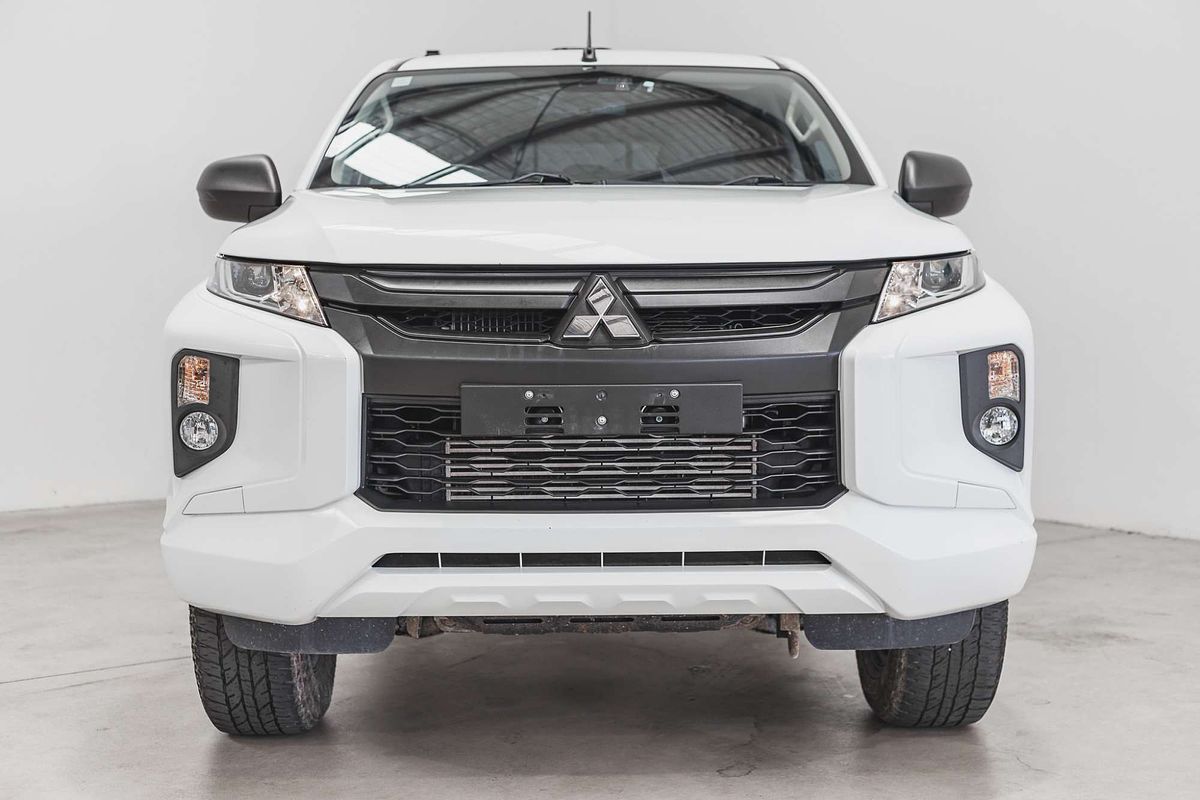 2021 Mitsubishi Triton GLX ADAS MR 4X4