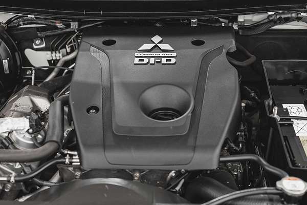 2021 Mitsubishi Triton GLX ADAS MR 4X4