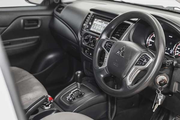 2021 Mitsubishi Triton GLX ADAS MR 4X4