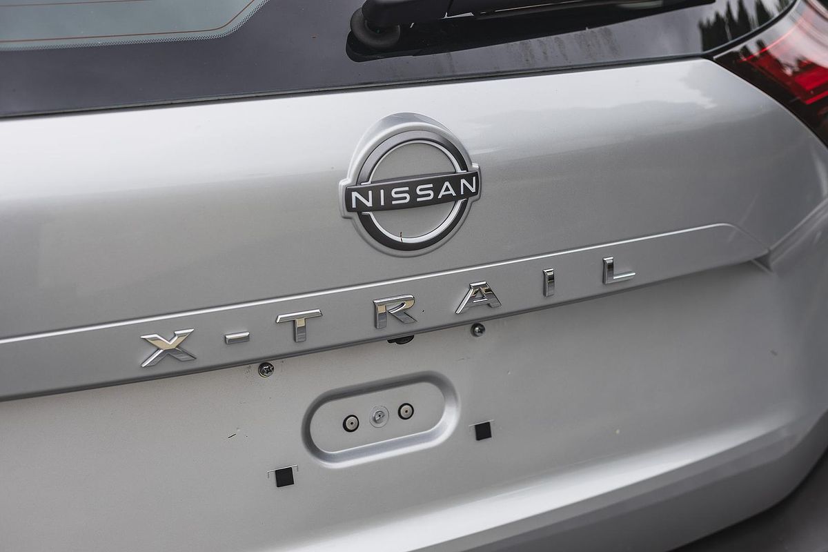 2024 Nissan X-TRAIL ST T33