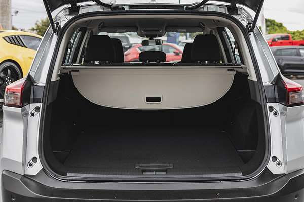 2024 Nissan X-TRAIL ST T33