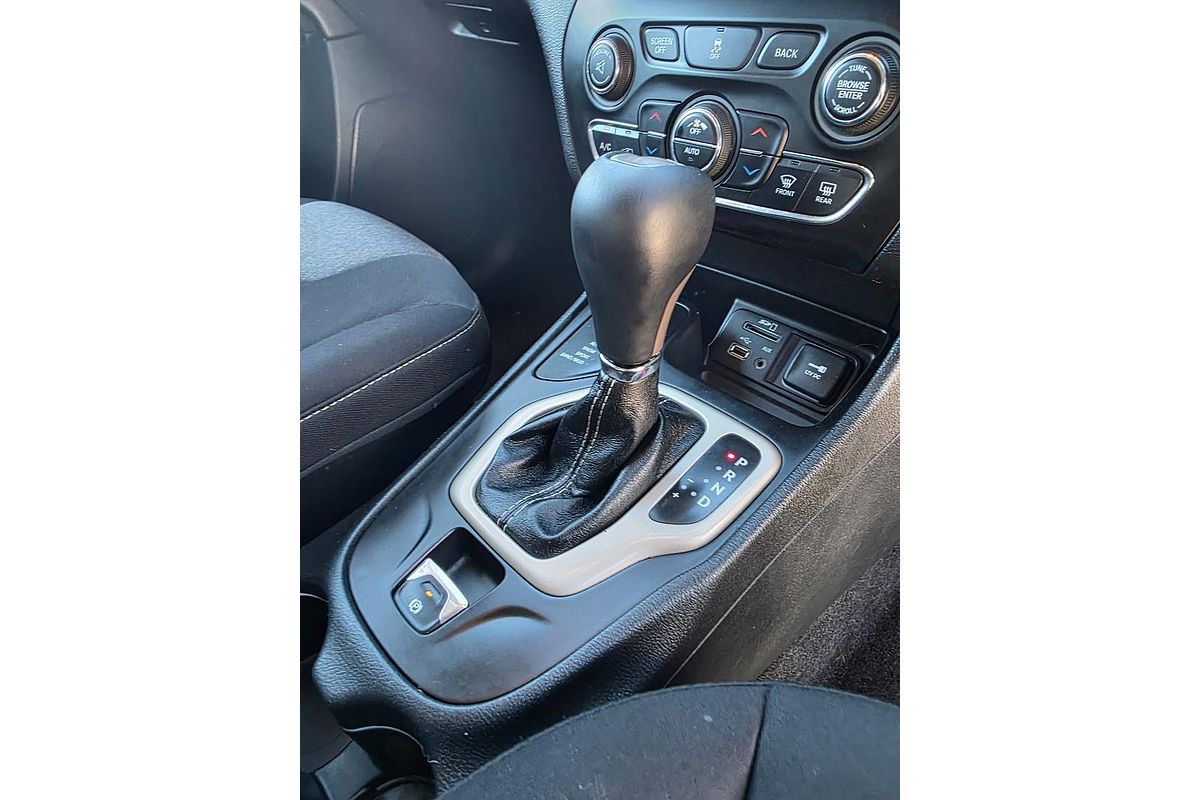 2014 Jeep Cherokee Longitude KL