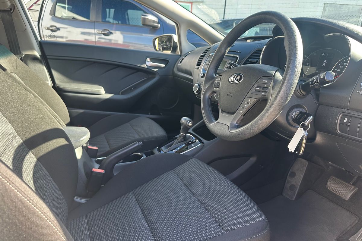 2017 Kia Cerato S YD